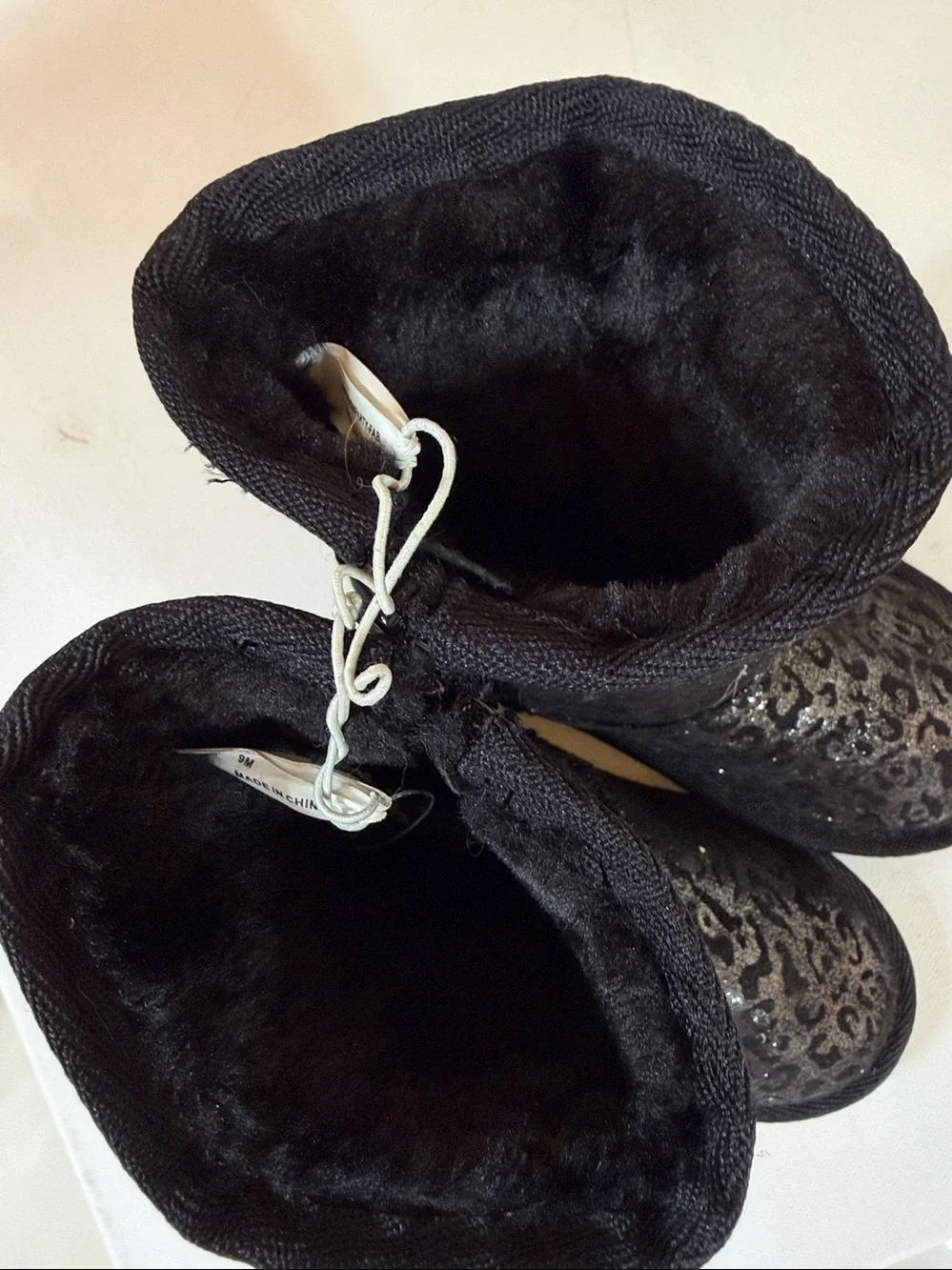 Harper Canyon Metallic leopard boots . Black and silver . NEW with tags